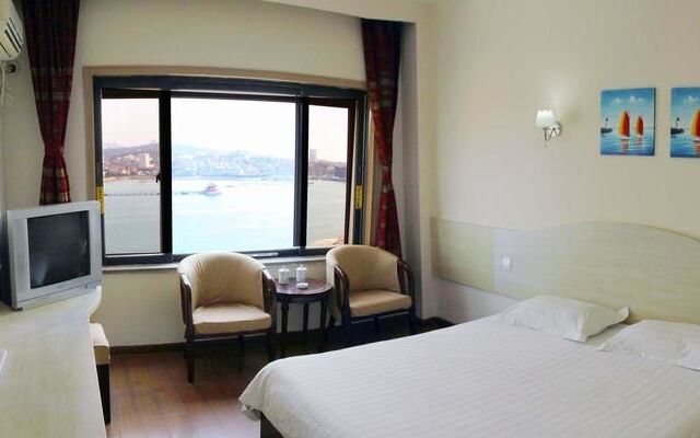 Qingdao Yahaige Hotel