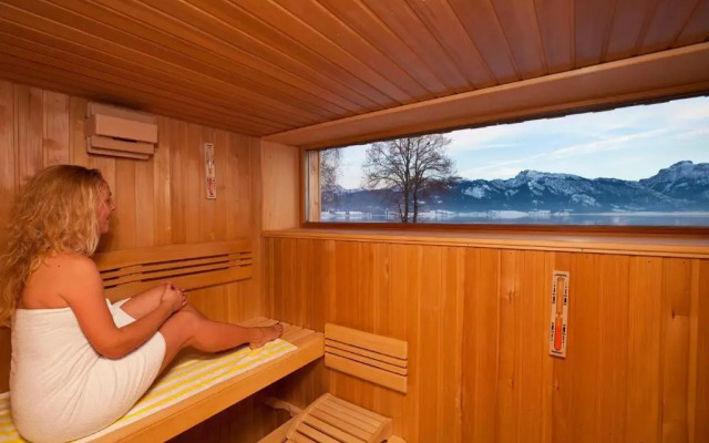 Seehotel und Appartements Schnöller