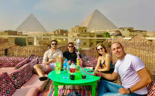 Pyramids paradise hotel