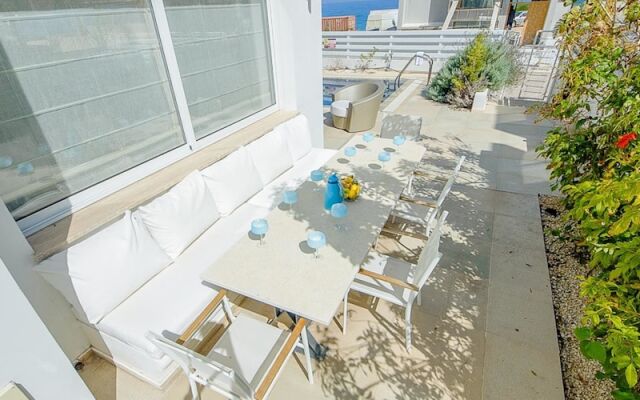 Rent Private Villa 100