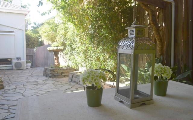 Westbury Cottage B & B