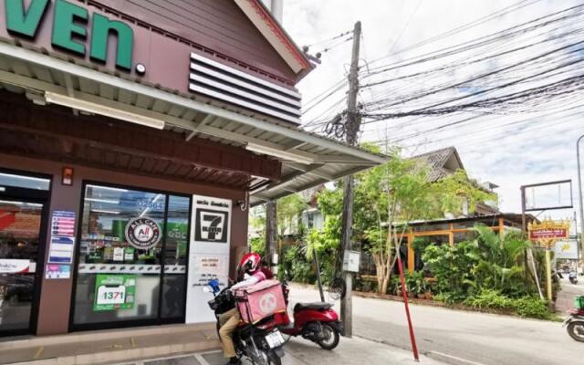 The Middle Town SHA by ZUZU