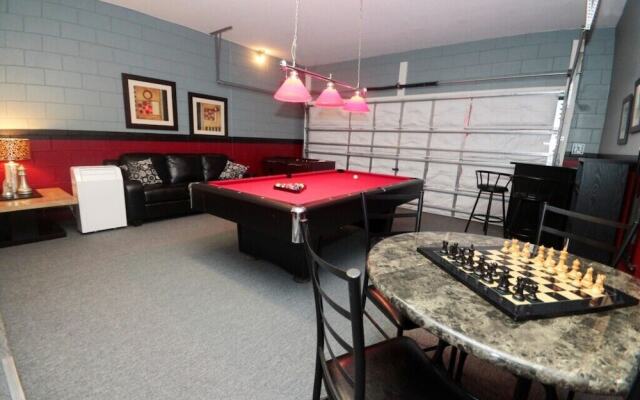 301 Las Fuentes Drive 6 Bedroom Home