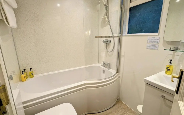 The Claremont Hotel - Adult Only