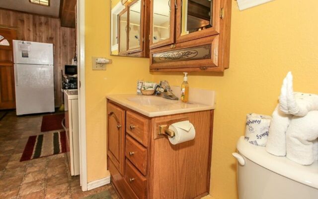 Apples Delight by Big Bear Cool Cabins