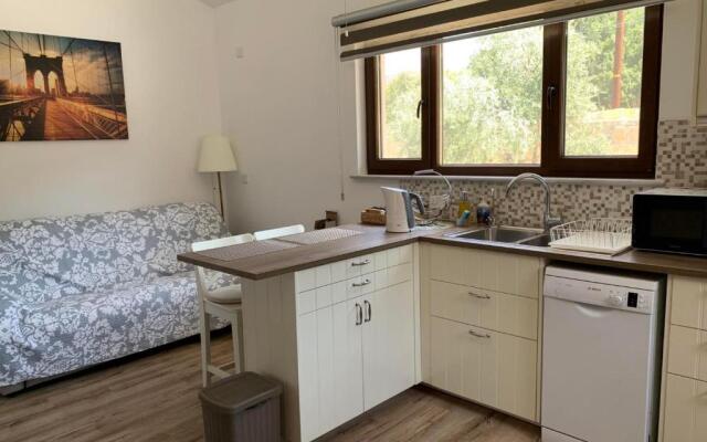 STUDIO in CAPTAINS HOUSE WITH A POOL