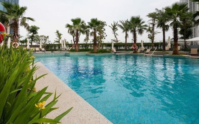 Vinhome Golden River Apartment - M'Homme