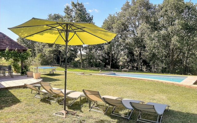 Cosy Holiday Home in Archignac With Private Pool