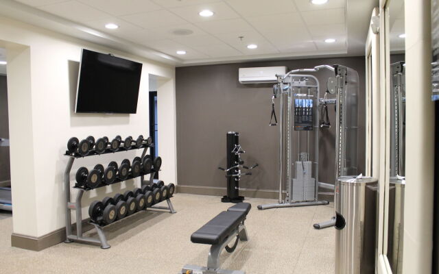 DoubleTree by Hilton Winston Salem - University