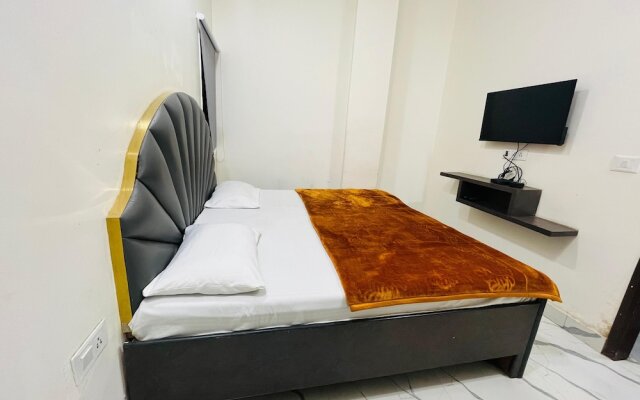 Roomshala 152 Hotel Sukoon
