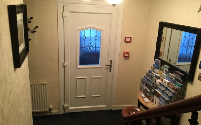 OYO Inverour Guest House