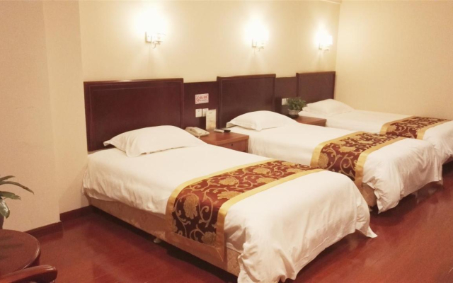 Home Inn Hefei Railway Station Front Square