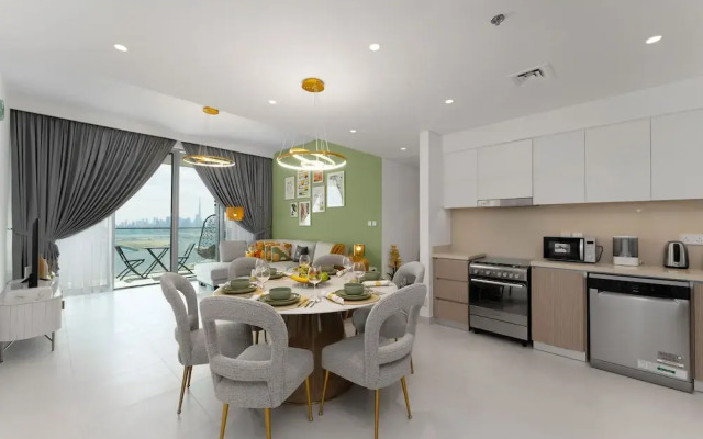 Maison Privee - Trendy Apt on the Creek with Superb Dubai Skyline Vw