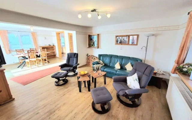 Haus Steiner Modern Retreat