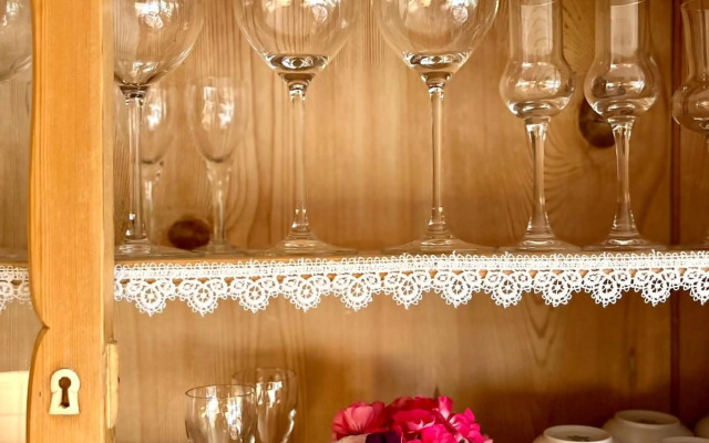 Wunderschöne Wohnung mit Balkon und Blick auf die Alpen