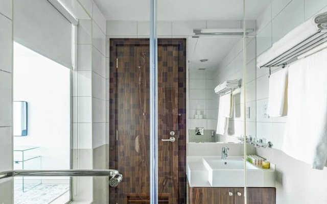 LUX Holiday Home - Azure Residence 5