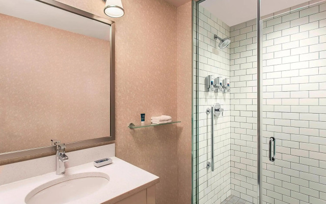 Four Points By Sheraton New York Downtown