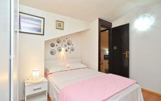 Apartment 1791