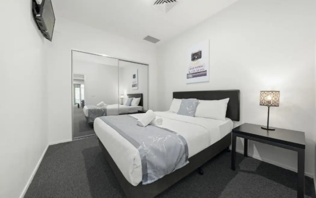 Comfort Hotel Melbourne Central