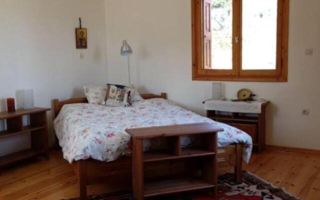 Manolates 360 views sea and mountains