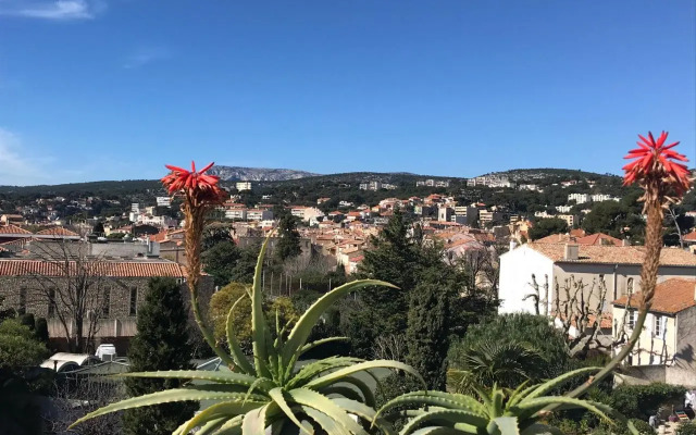 Le Cézanne, 200m plage, grand balcon ,Wifi,