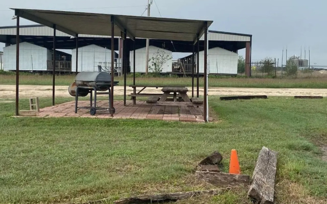 Southern Inn & Suites