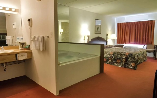 Voyageur Inn and Conference Center