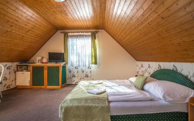 Topáz Apartmanházak