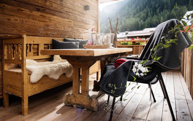Galzig Lodge