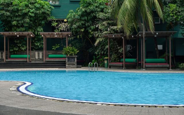 Spacious And Homey 2Br At Nuasa Hijau Pondok Indah Apartment