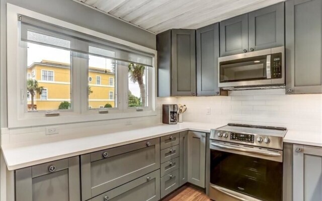 Sandpiper 95076 - 3 Br Townhouse