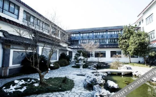 Luyi Resort Hotel