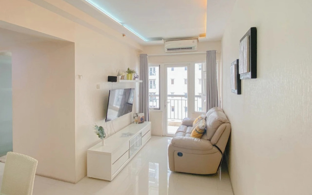 Strategic And Homey 2Br At Grand Palace Kemayoran Apartment