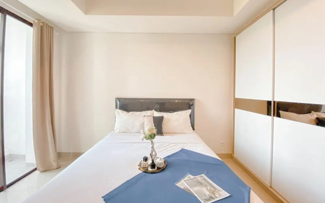 Spacious And Homey Studio At Cleon Park Apartment