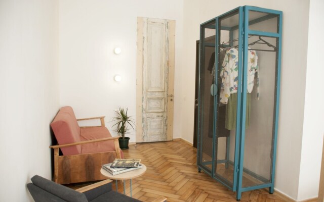 Pinn Hotel - Hostel