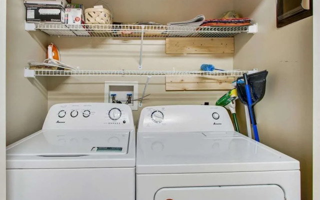 Pelican Pointe 1406 by RedAwning