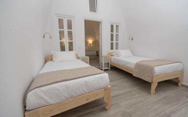 Vivid Caves 2 Bedroom Cavehouse