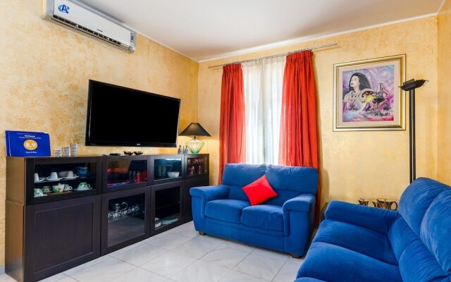 Beautiful Holiday Home in Catania with Barbecue