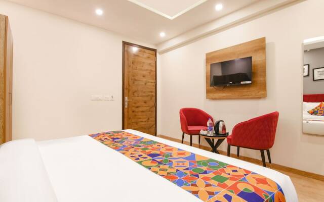 Fabhotel Nature View