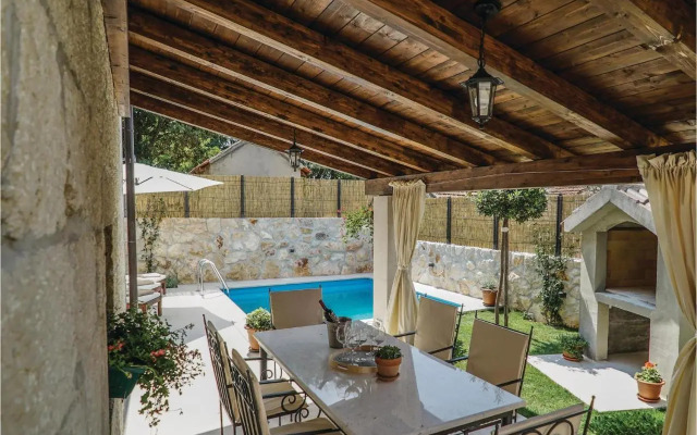 Three-Bedroom Holiday Home in Imotski