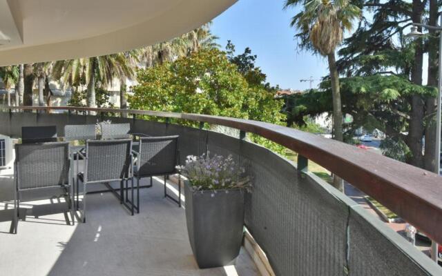 NEW 2 bedrooms 15 minutes to Palais des Festivals and beaches!