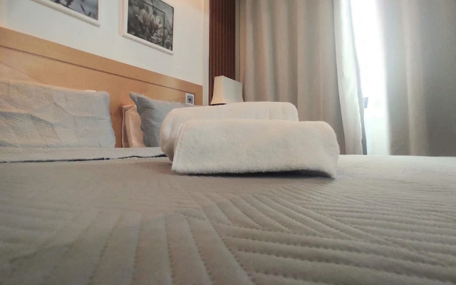 Kazanoah - Universe Flat