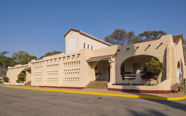 Kadoma Hotel And Conference Center