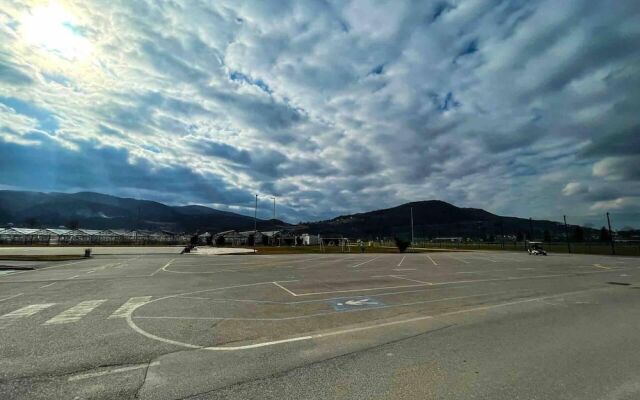 Lovely 2-bedroom House in Terme Catez