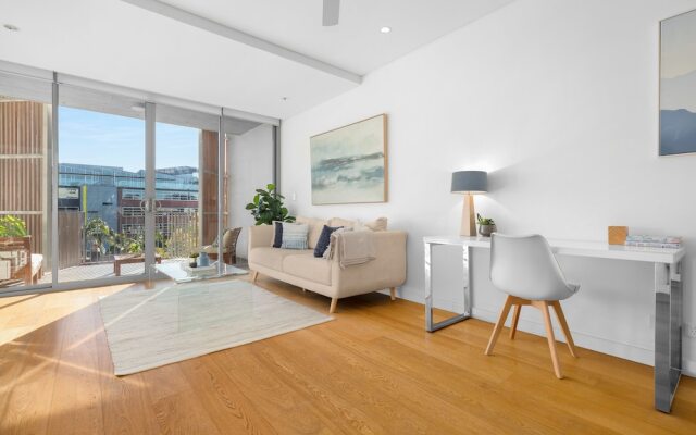 Waterloo St Apartments by Urban Rest
