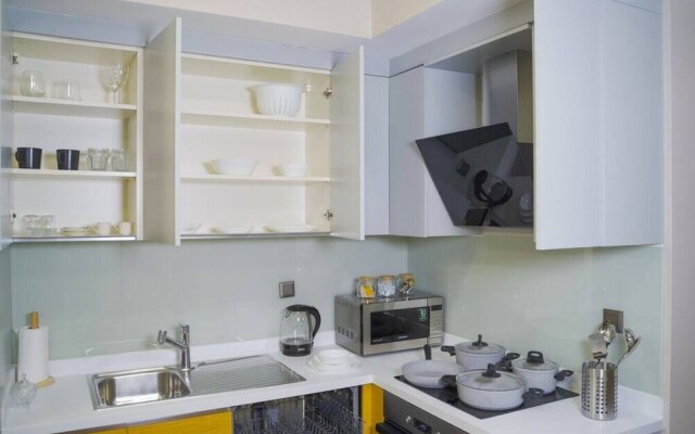 Elegant1 1apartment With Terrace - Core Living