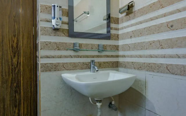 FabExpress Crystal Stay