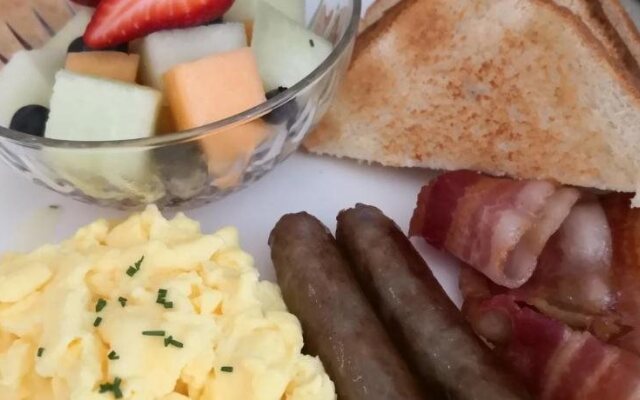 Niagara's Emerald Falls Bed & Breakfast