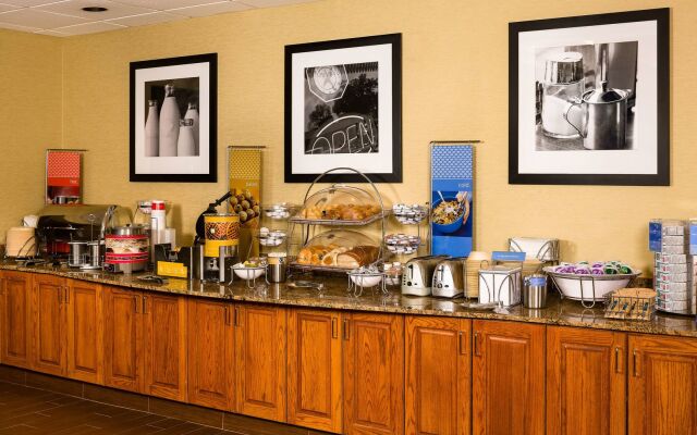 Hampton Inn Columbia