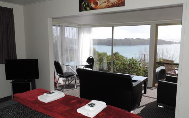 Waiheke Island Tawa Lodge - Adults Only